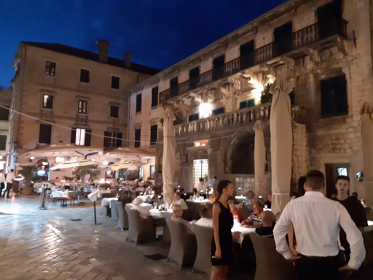 DÍA 19. Kotor (2º día) - Valencia-Croacia en coche! [2022] (10)