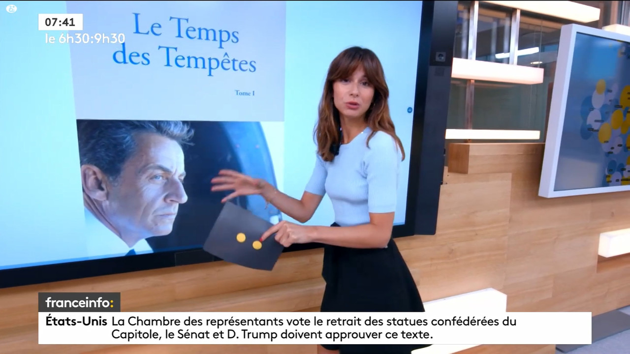 23 July - 05.29.00 - 9h30. Entre JT, chroniques, invités et revues de p....ts_snapshot_01.19.05.268