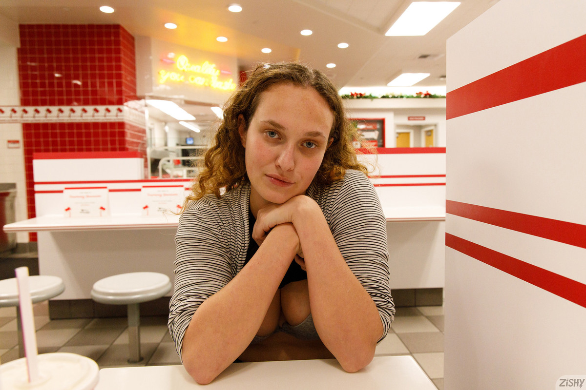 full_022_0957401044228714