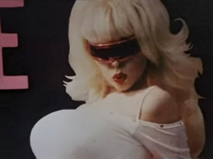 ANGELYNE-1-A-FOTOR.jpg