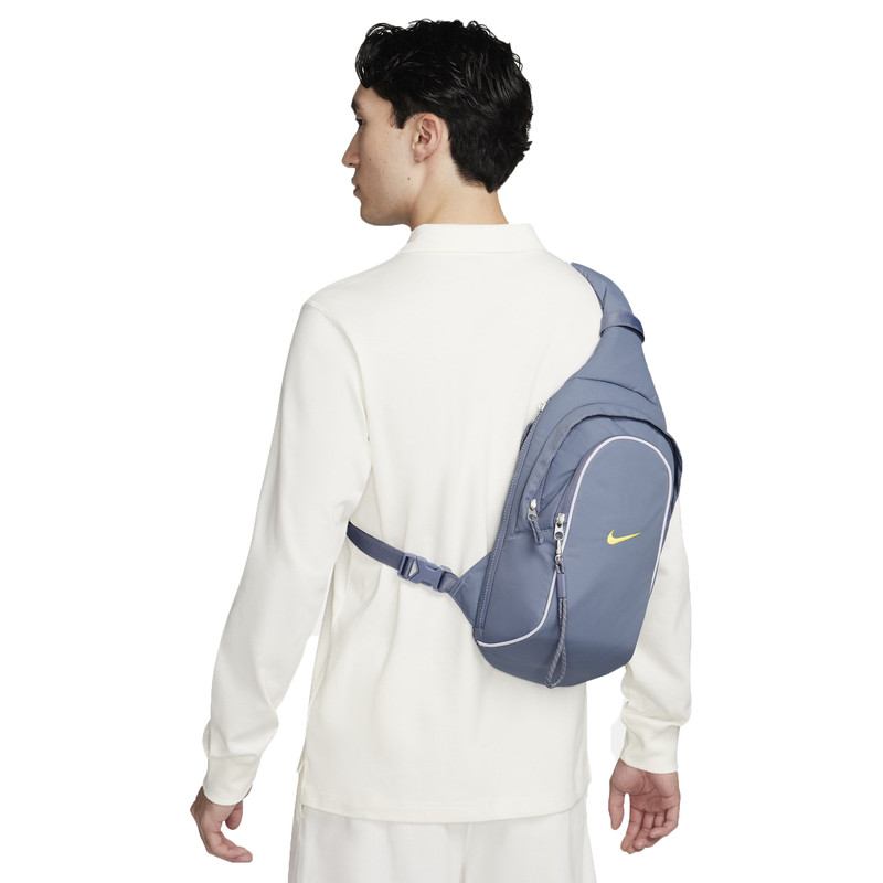nike sling shoulder bag