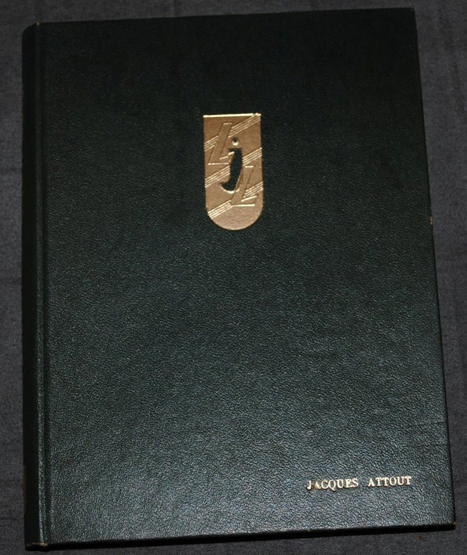 hommes de la pierre St martin son copyright Edition Gérard