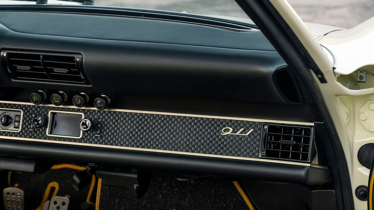 1990-porsche-911-coupe-reimagine12.jpg
