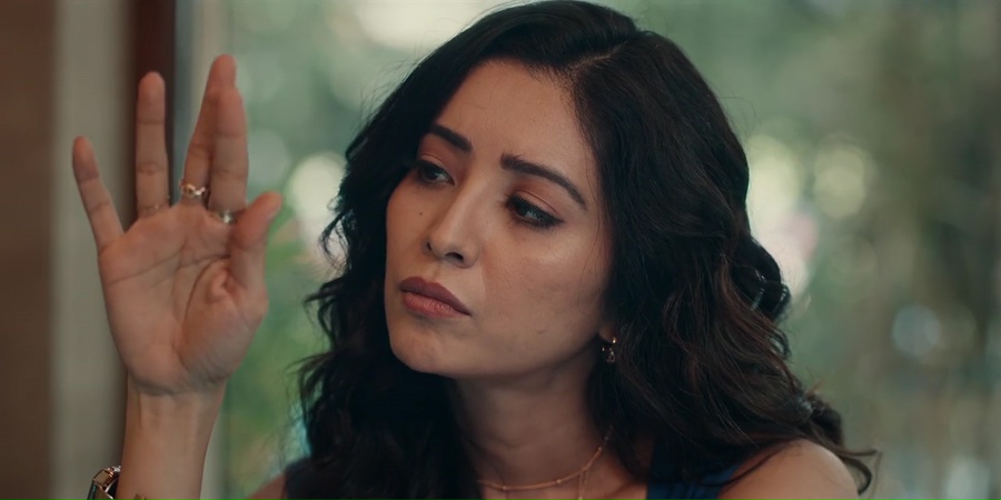 Industry (2020) Season 1 [Hindi] WebRip 480p, 720p ESub - Complete Screenshot