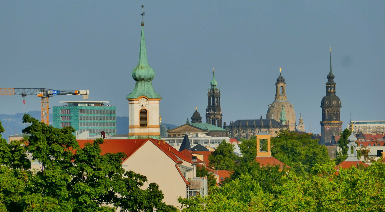 Bild: https://i.postimg.cc/T3HPh5hZ/P1300103.jpg