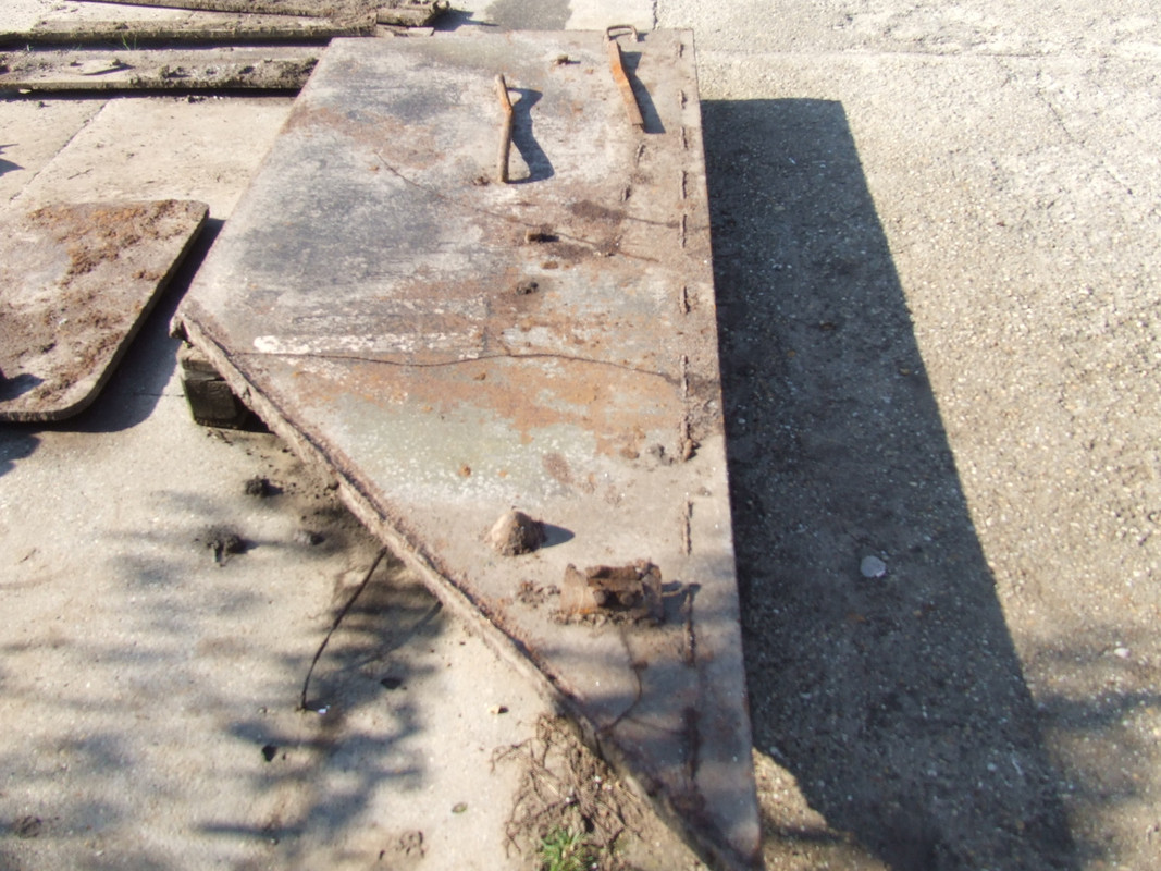 СУ-100(белый “415“),209 САБр,1951 САП.Венгрия,Sáregres, cгорела 10 марта 1945(1)