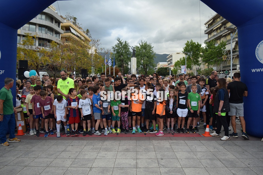 , 23&omicron;&sigmaf; &Alpha;&gamma;ώ&nu;&alpha;&sigmaf; &Delta;&rho;ό&mu;&omicron;&upsilon; &Kappa;&alpha;&lambda;&alpha;&mu;ά&tau;&alpha;&sigmaf;: &Mu;&iota;&alpha; &pi;&omicron;&lambda;ύ&chi;&rho;&omega;&mu;&eta; &gamma;&iota;&omicron;&rho;&tau;ή &alpha;&theta;&lambda;&eta;&tau;&iota;&sigma;&mu;&omicron;ύ &mu;&epsilon; &pi;&rho;&omega;&tau;&iota;έ&sigmaf; &Mu;&pi;&omicron;&upsilon;&rho;ί&kappa;&alpha; &kappa;&alpha;&iota; &Zeta;&omicron;&sigma;&kappa;ί&nu; (&phi;&omega;&tau;&omicron;&gamma;&rho;&alpha;&phi;ί&epsilon;&sigmaf; &kappa;&alpha;&iota; &beta;ί&nu;&tau;&epsilon;&omicron;)