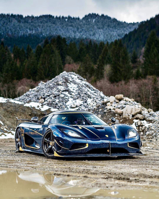 B37F7241-CFD9-4BA1-8D50-66366866B471