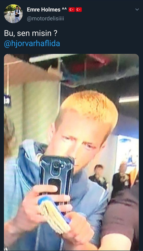 81FFE0FF-EA4C-42A5-B404-331CE86D2348