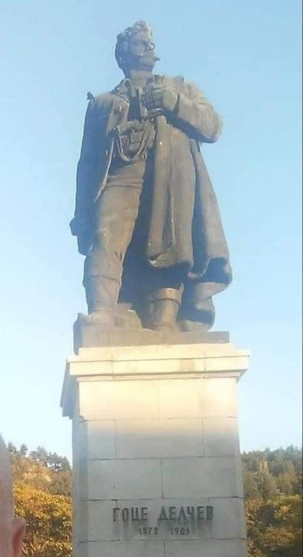 5B665D40-11E3-4461-9744-9DFF83DA93A4