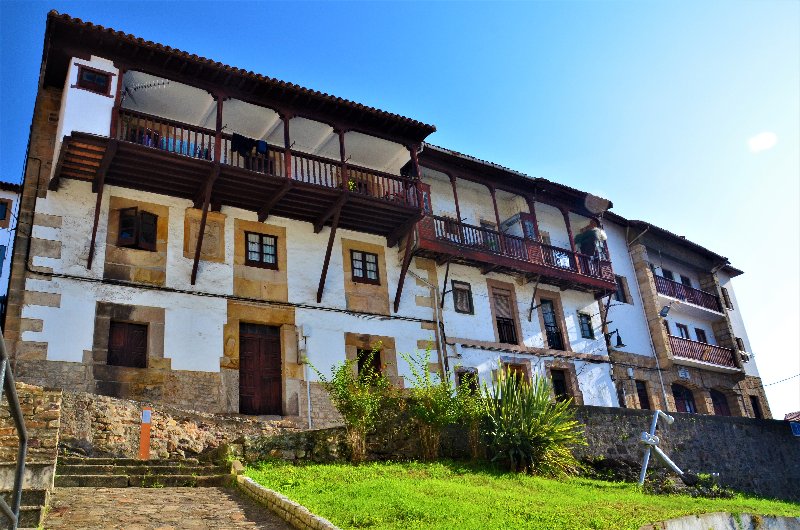 LASTRES-1-9-2017-ASTURIAS - LOS PUEBLOS MÁS BONITOS DE ESPAÑA (LISTA OFICIAL)-2010/2023 (19)