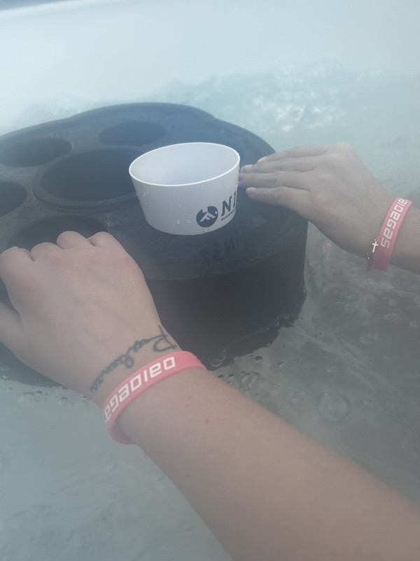 6E55C54A-8380-41B1-B052-FB94B610FC91