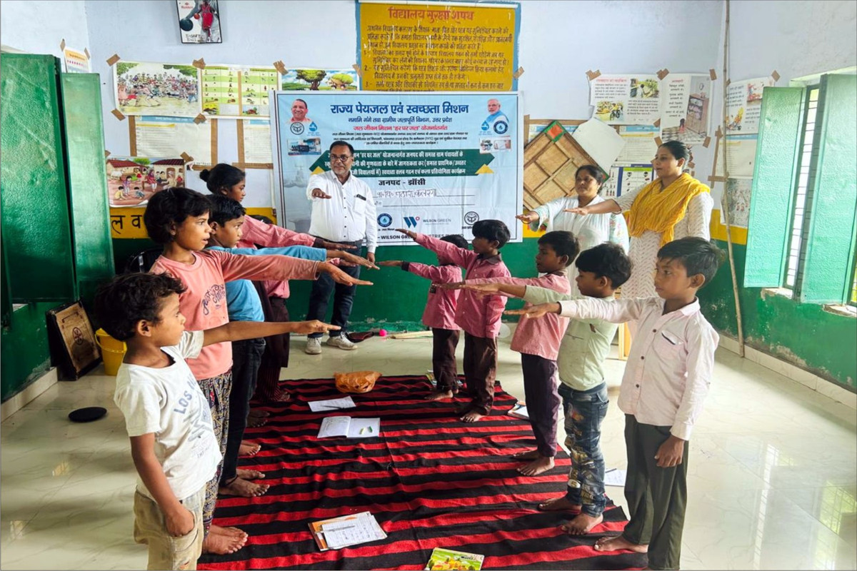 जल संरक्षण को लेकर चलाया गया अभियान, बंच्चो को दिलाई गई शपथ 