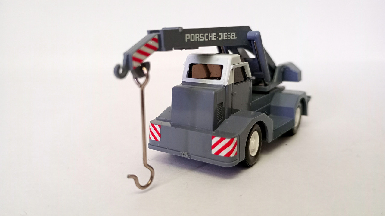 Mach (3387)