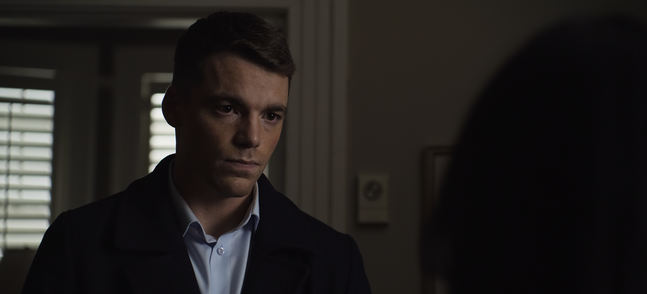 The Night Agent S01E01 The Call 2160p 10bit NF WEB DL DDP5 1 HEVC Vyndros mkv snapshot 46 24 2026 0