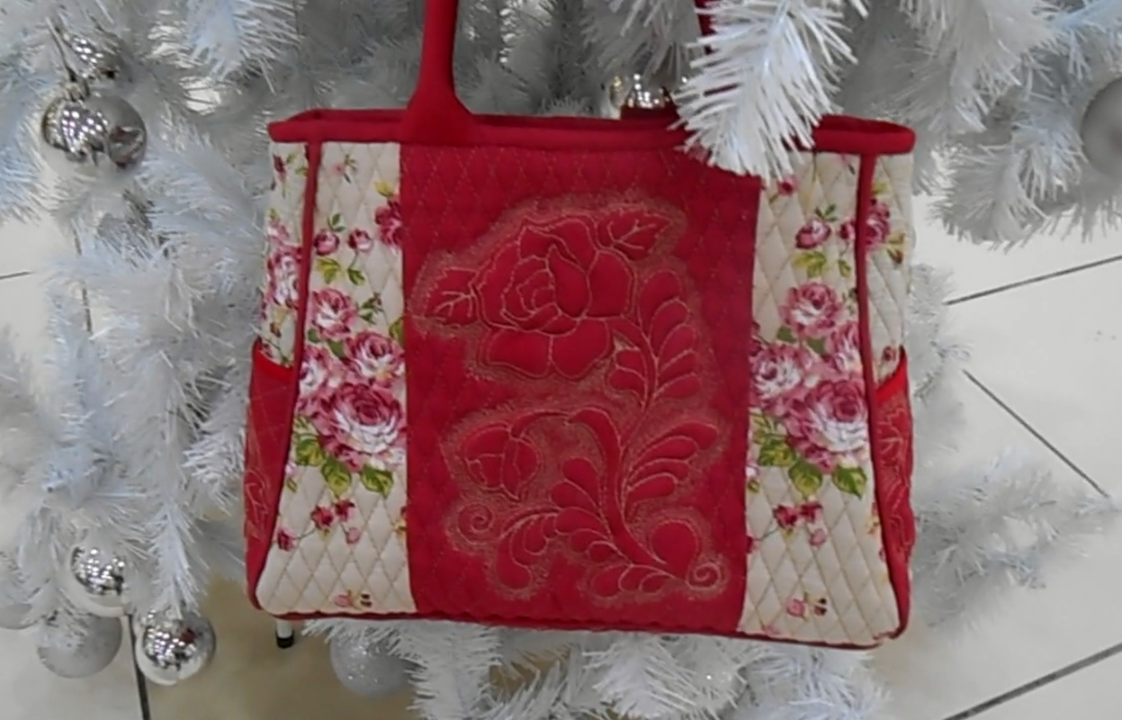 Сумка на ёлке