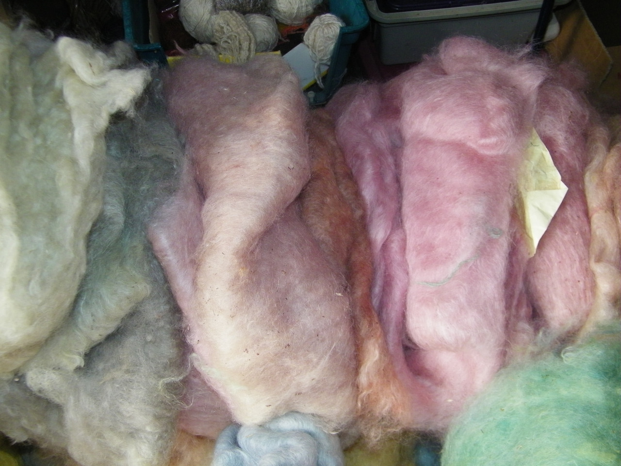 https://i.postimg.cc/T3X9WCKC/mohair-carde-couleurs-vegetales-(1).jpg
