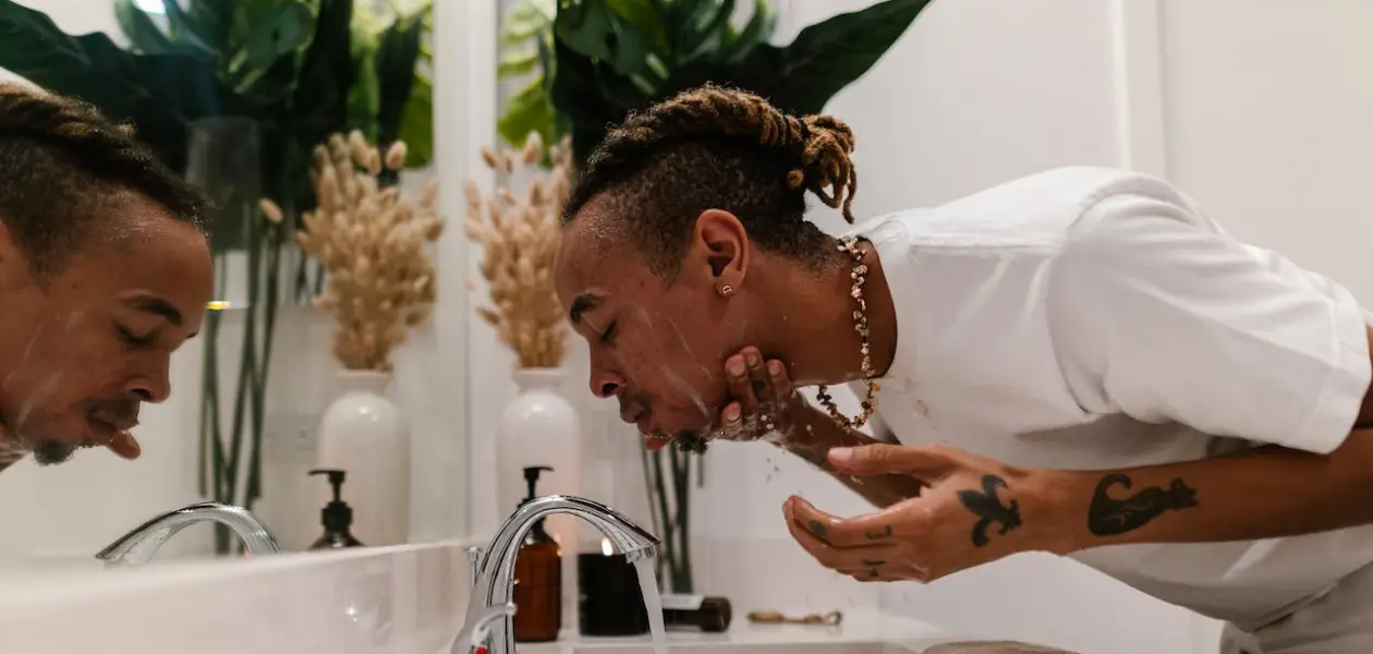 Unveiling the Ultimate Guide to Choosing the Best Face Wash for Men Online