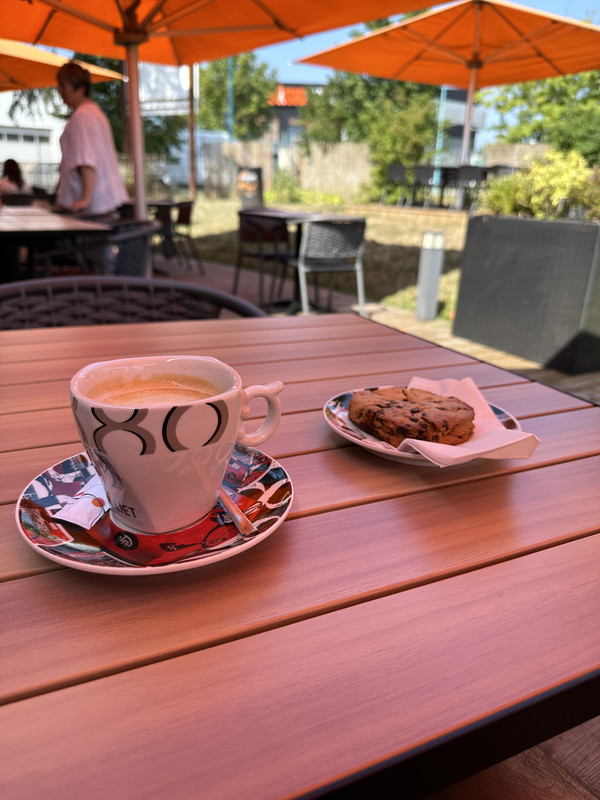 420B953C-E2AC-4D74-A730-5A0A6FCE0E81