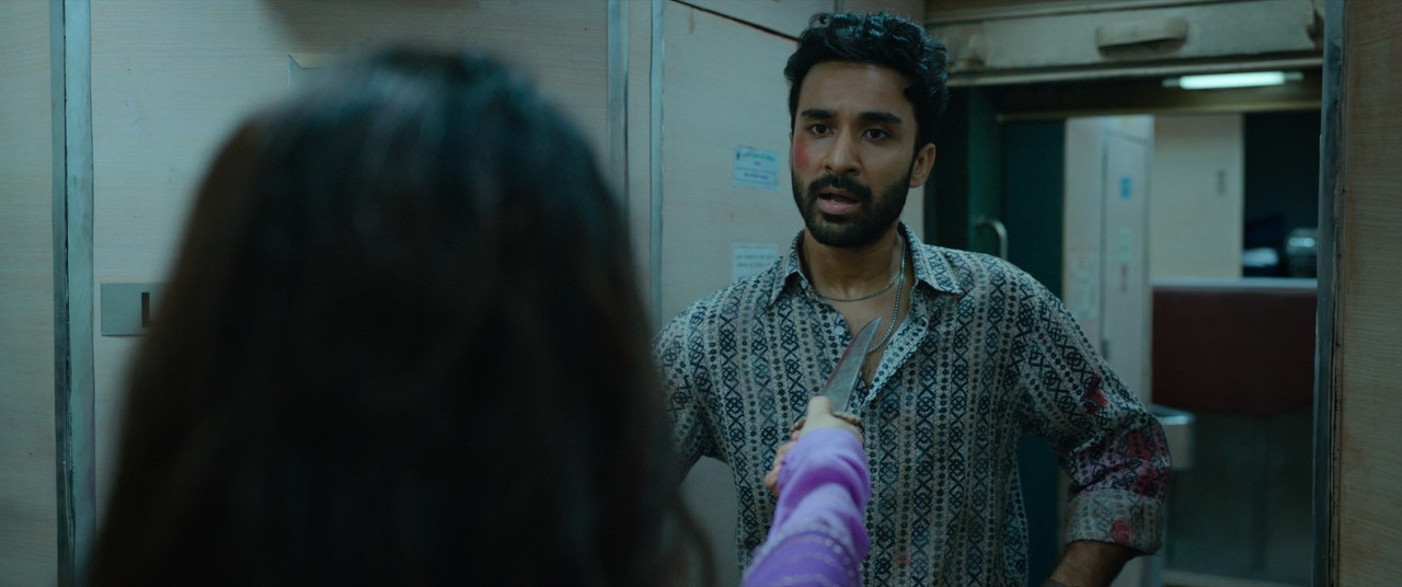 Kill (2023) (1080p BluRay x265 SAMPA).mkv_snapshot_00.42.07.442