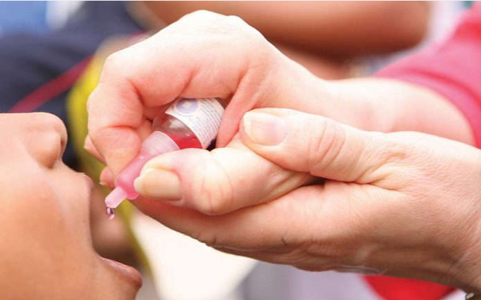 En EEUU, instan a vacunarse contra la polio para prevenir parálisis
