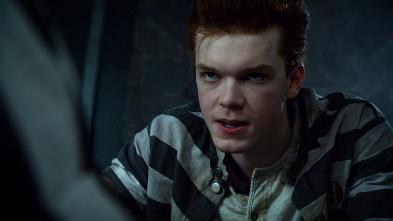 Gotham.S02E01.L.ascesa.dei.cattivi.BDRip.ITA.ENG.x264-BlackBit[screenshot 5]