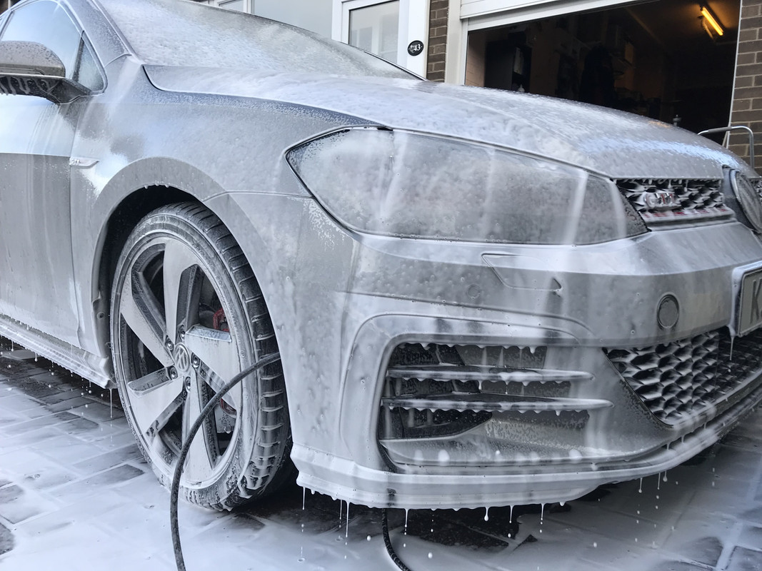 1BDA73BC-B50F-4F8A-B33F-1C41F34940E4