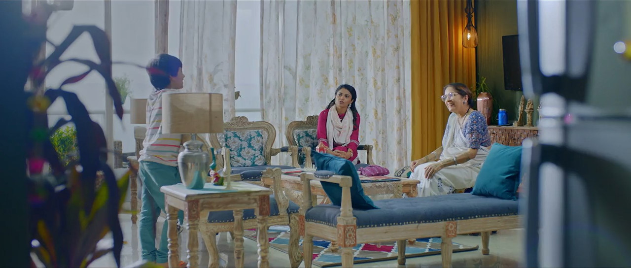 Aachari Baa 2025 WebRip [Hindi] 480p, 720p ESub Screenshot