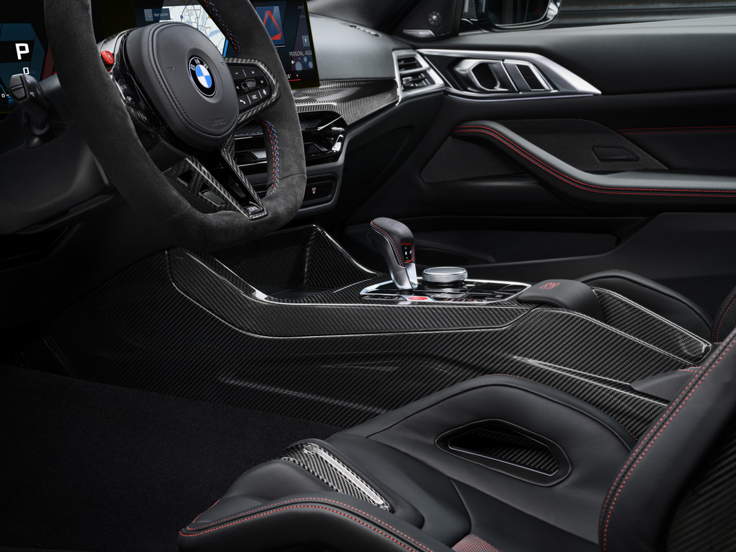P90548656_highRes_the-all-new-bmw-m4-c
