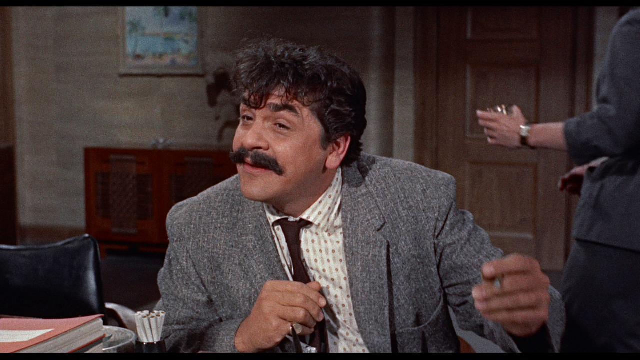 vlcsnap-2023-10-17-19h24m01s753