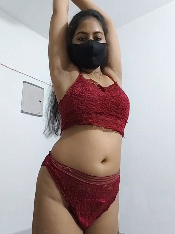 Mia Khalifa Webcam Show.mp4_snapshot_05.54.006
