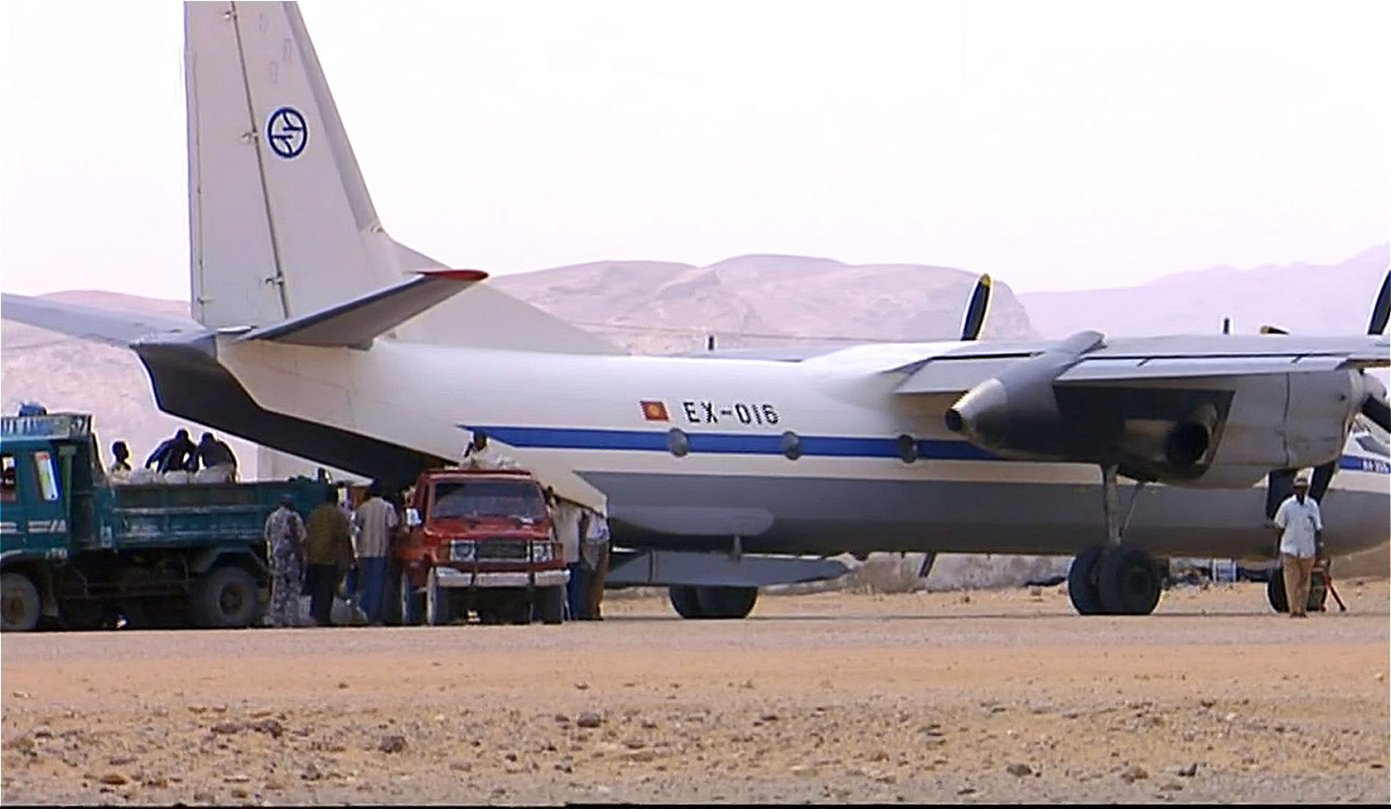 An-24-Somalia-6.jpg