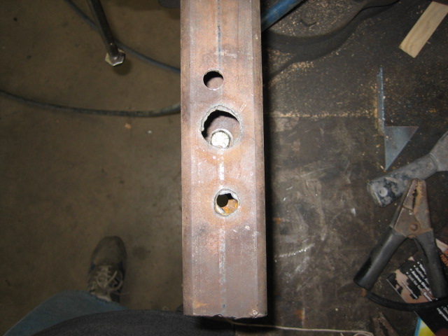 engine lift bar 002