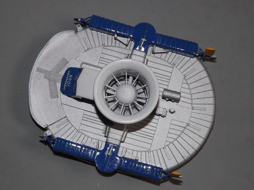 Airfix_Hovercraft-U