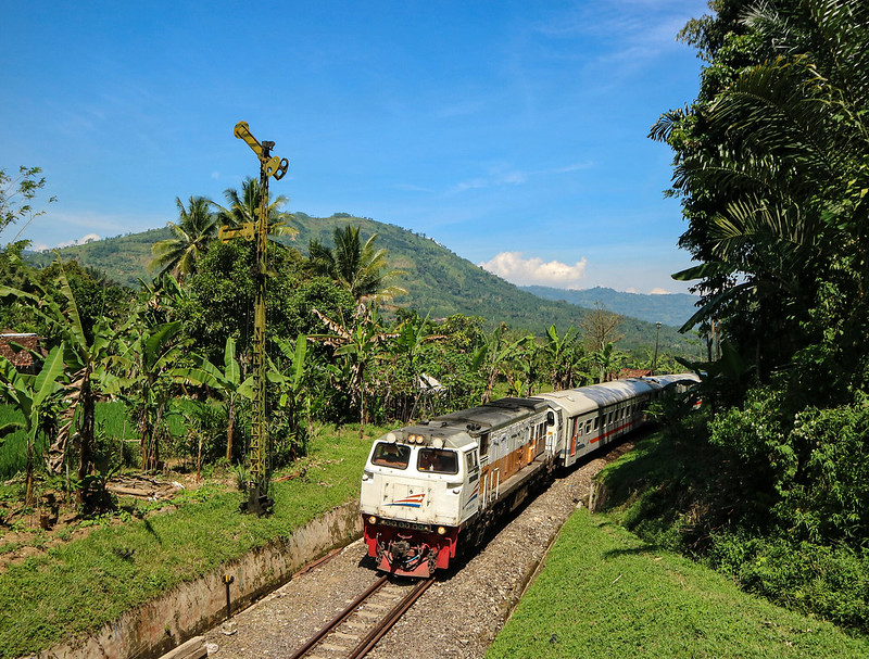 Rute KA Siliwangi Diperpanjang Sampai ke Stasiun Cipatat, Lihat Jadwal