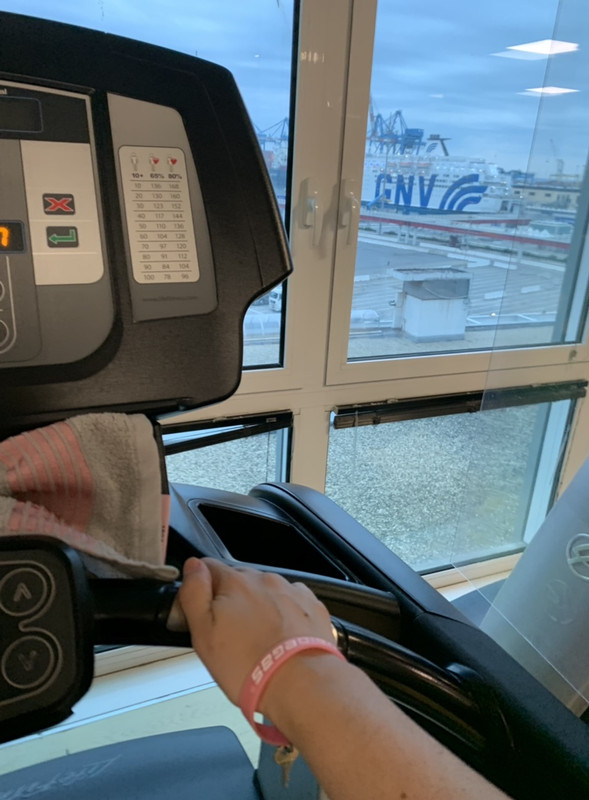 EDE48B89-BFB3-4ED9-98F9-CF736E3EAA0F