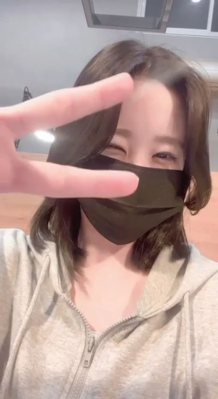 영상 9 mp4 000001500