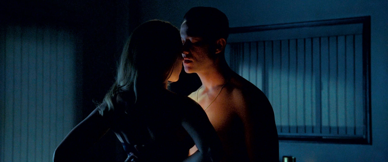 Don Jon 2013 (1080p x265 10bit Tigole).mkv_snaps