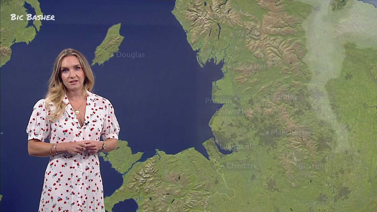 07.11 - 18.30.00 - North West Tonight; Weather. The new film from Rog....ts_snapshot_27.13.685