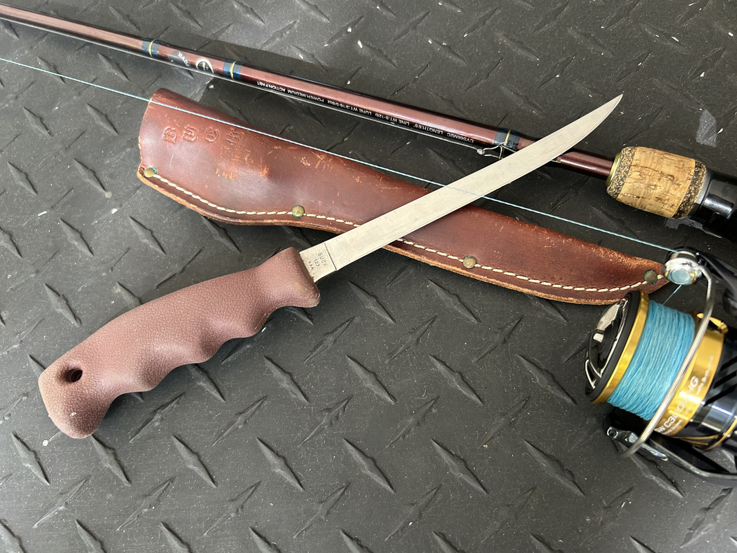 Buck_123_LakeMate_fillet_knife_ca._1985.jpg