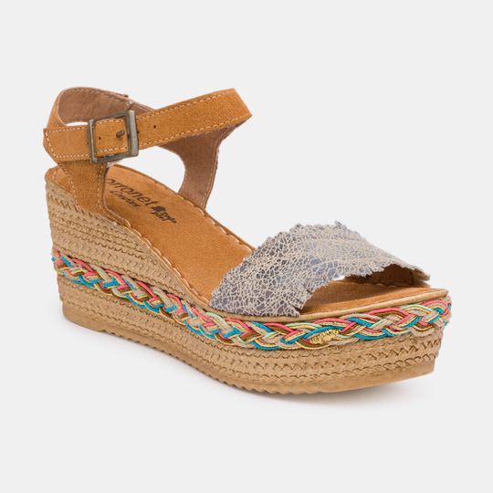 4754E567-8328-4C41-97C6-998A2E4297C5