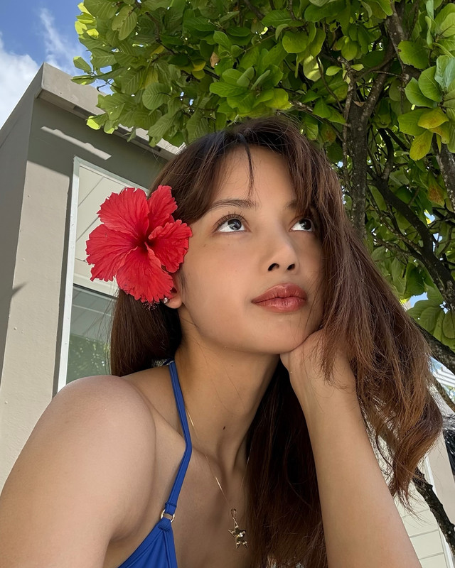 lalalalisa-m-1736980177-3546369228400871590-8012033210