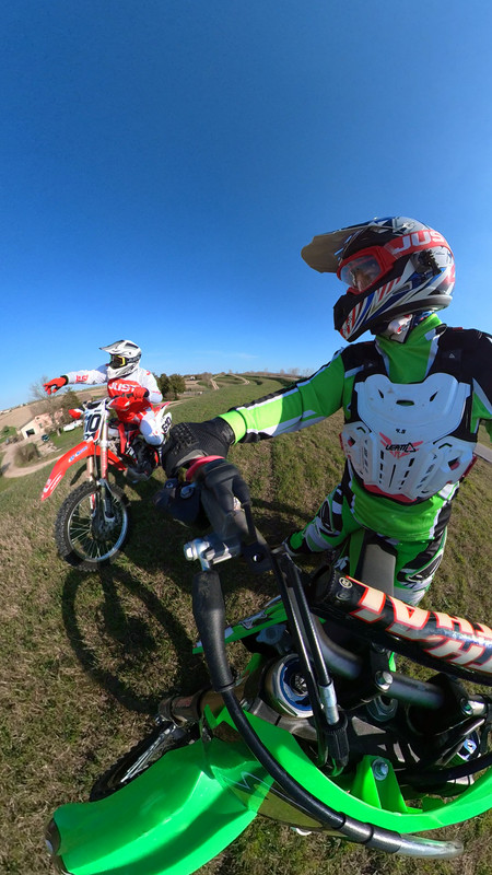 FAD0EAC9-14F7-4CA2-ABFD-3EA7914428C9