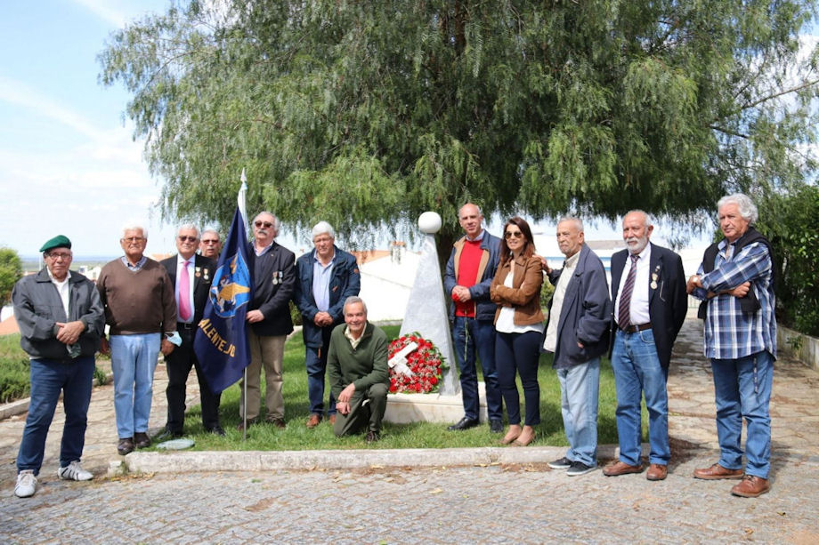 0-Monumento-Ferreira-do-Alentejo-2