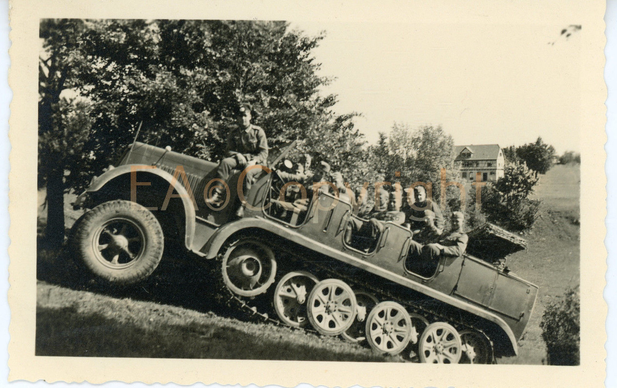 Artillerie Geschütz Halbkette