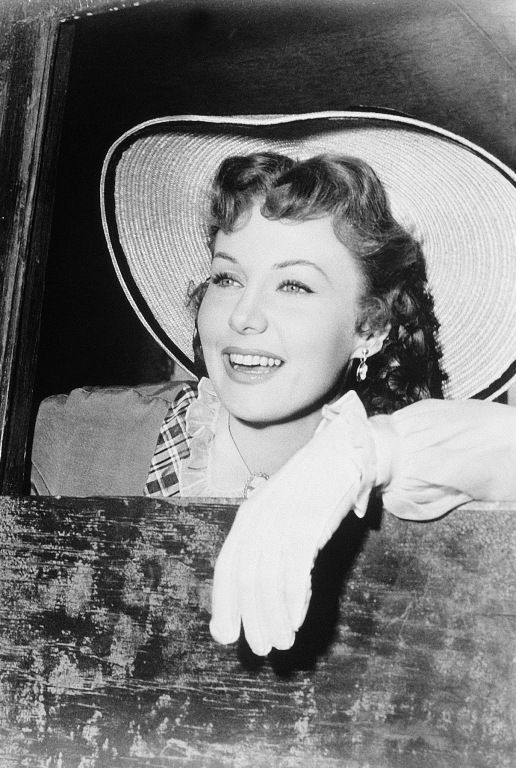 rhonda_fleming_b85