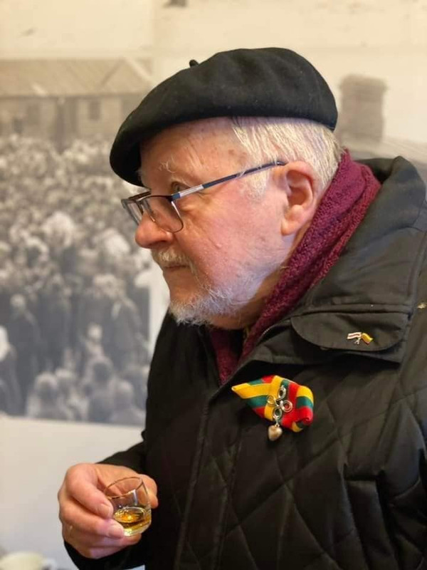 Faktinio šalies vadovo, kurio niekas tokiu niekada nerinko, KGB byloje pusė lapų išplėšta ir sunaikinta