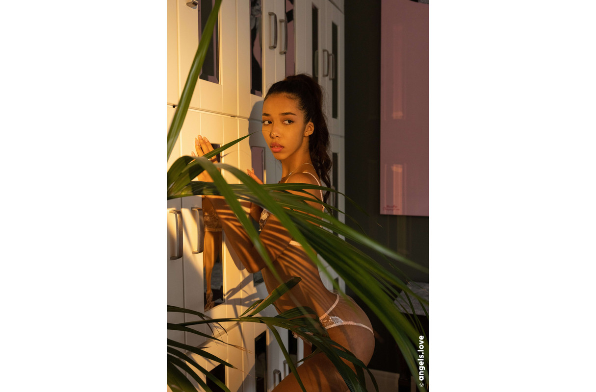 Naomi Hill - Touch Of Beauty0013