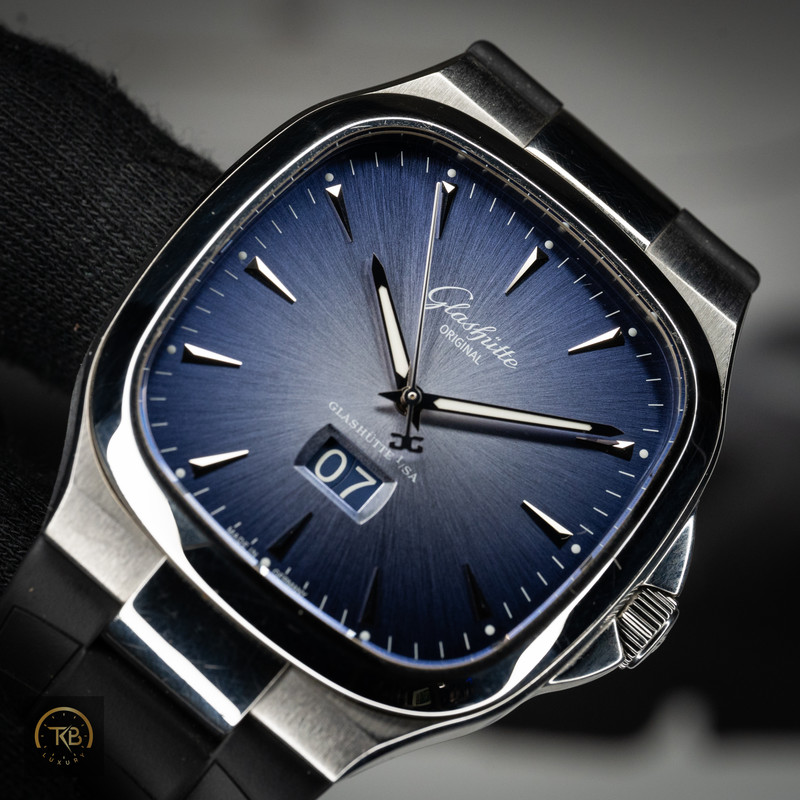Glashutte Original Seventies Panorama Date - Image 3