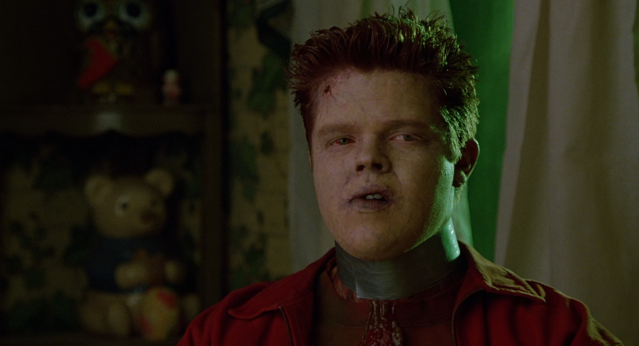 Idle Hands (1999).mkv_snapshot_01.00.55_[2018.02.02_04.22.37]